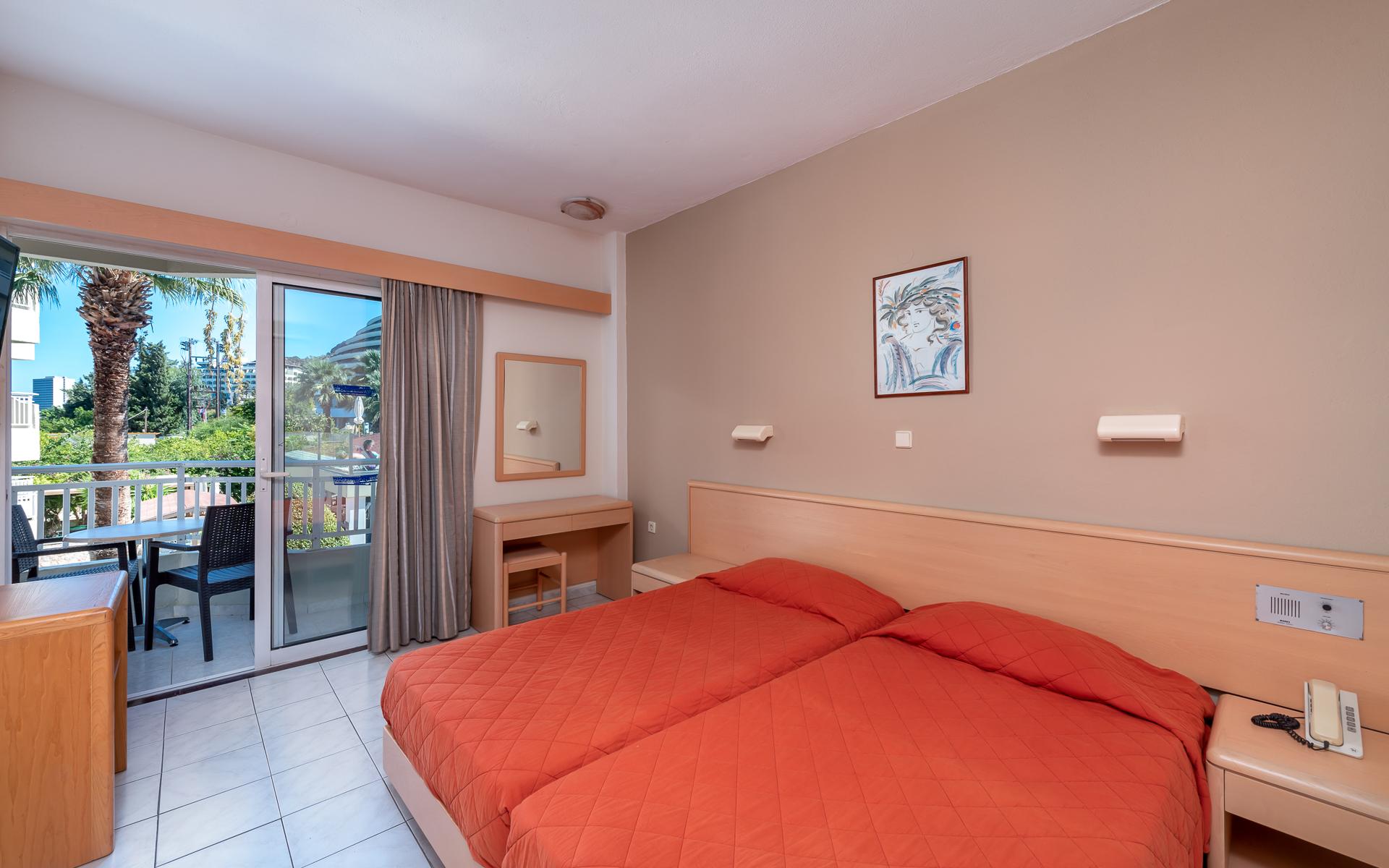 Apart Otel Poseidonia 4*